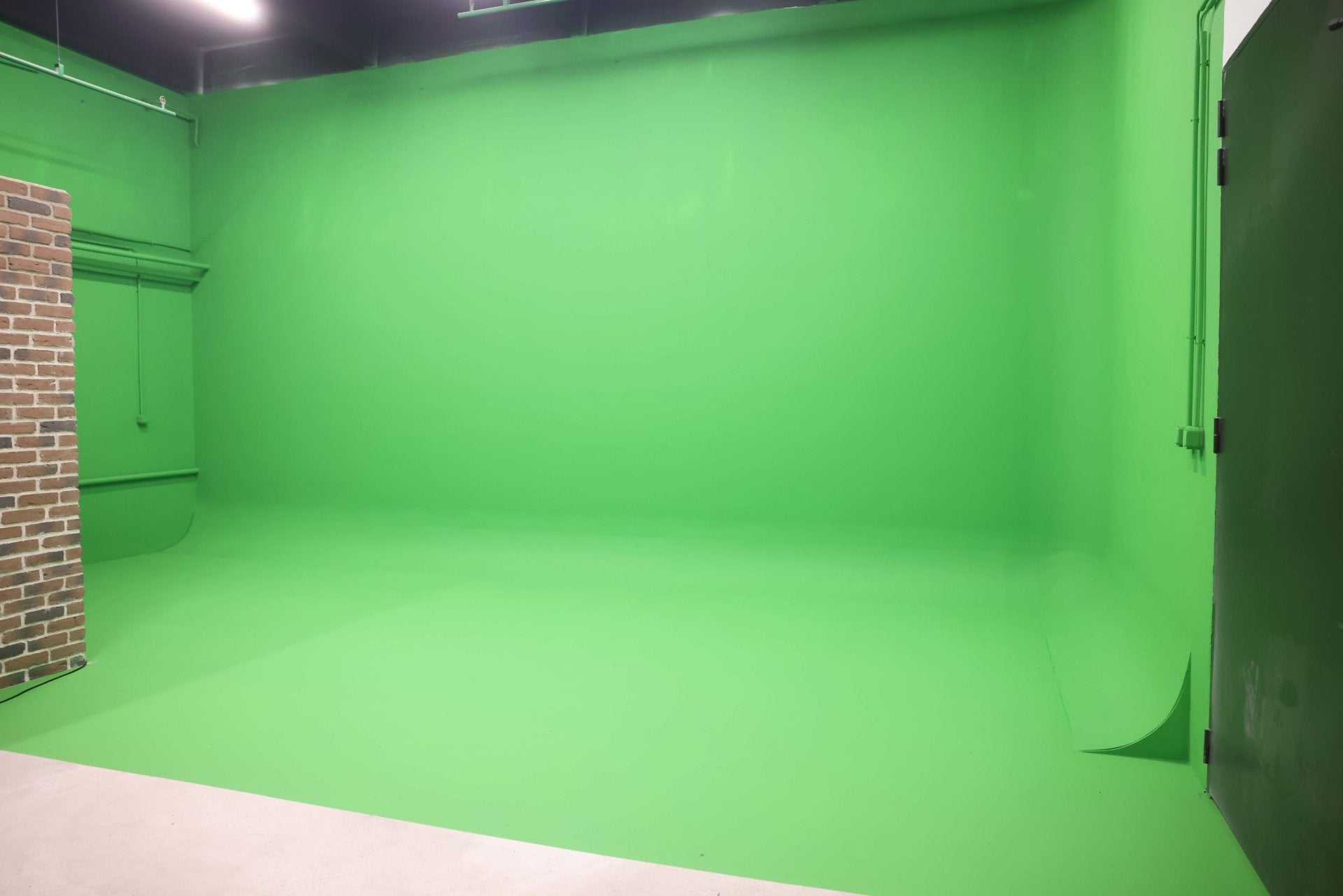 Studio Fond Vert 67m²